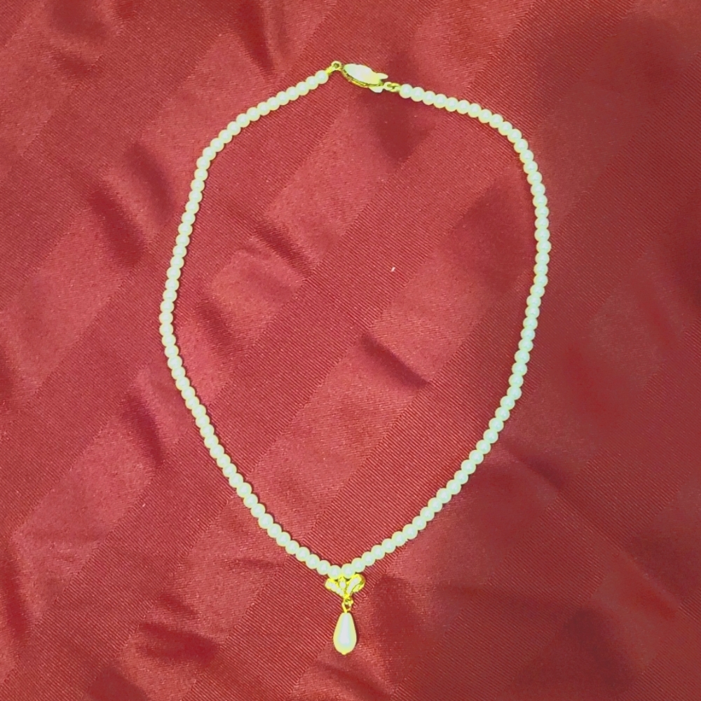 Pearl necklace